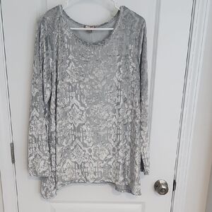 White Stag Gray Patterned Long Sleeve Top